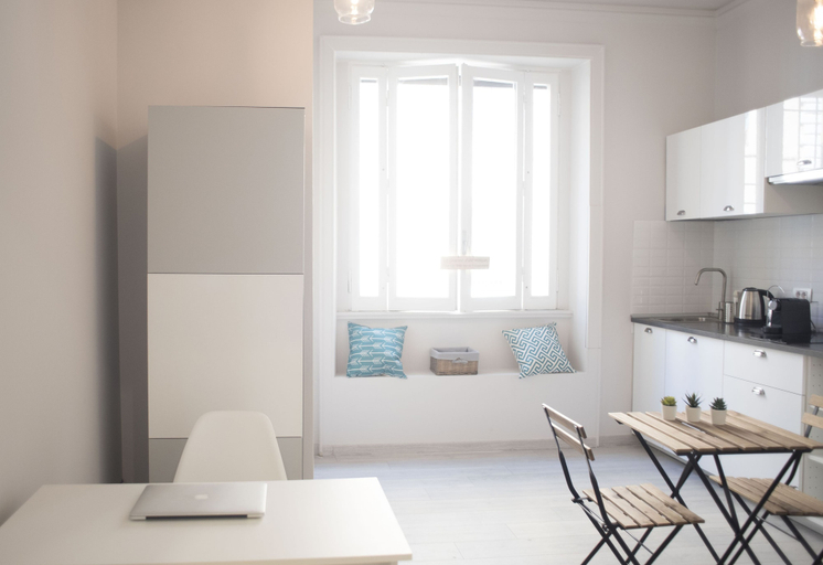 Others 5, Winkler Suites, Rome