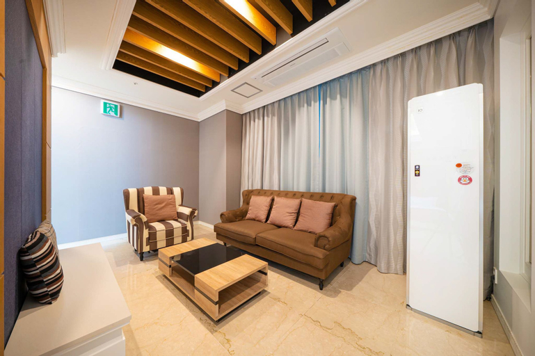 Others, HOTEL CORE, Naju
