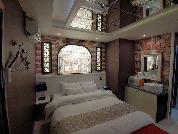 Bedroom 3, Apple Drive-in Motel, Yeoju