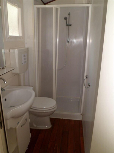 Bathroom 4, New Camping Le Tamerici, Livorno