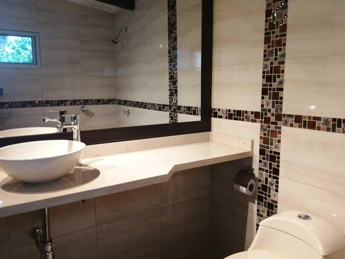Bathroom 4, Villa Con Piscina Cerca De Cartagena, Turbaco