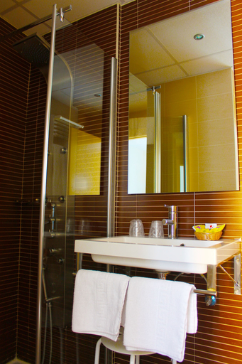 Bathroom 5, Alda Entrearcos, Burgos