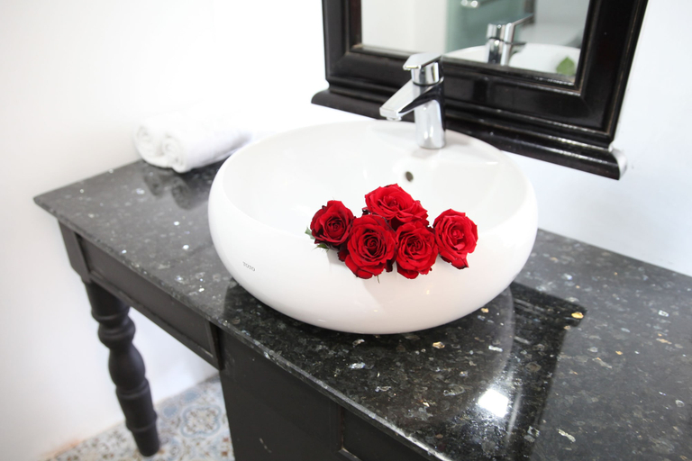 Bathroom 4, Thanh Binh II, Da Nang