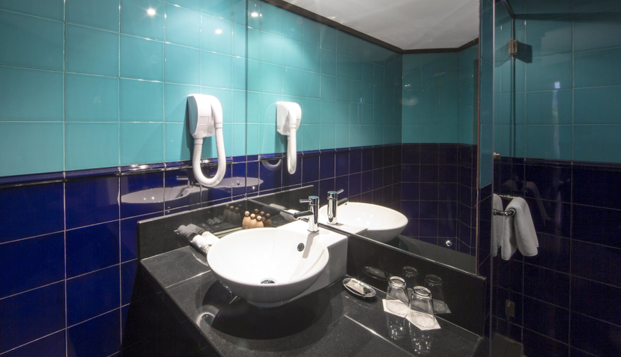 Bathroom 5, Royal Palms Beach Hotel, Kalutara