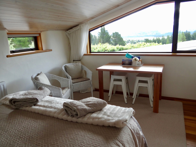 Bedroom 2, Mitchella Farm Bed & Breakfast, Queenstown-Lakes
