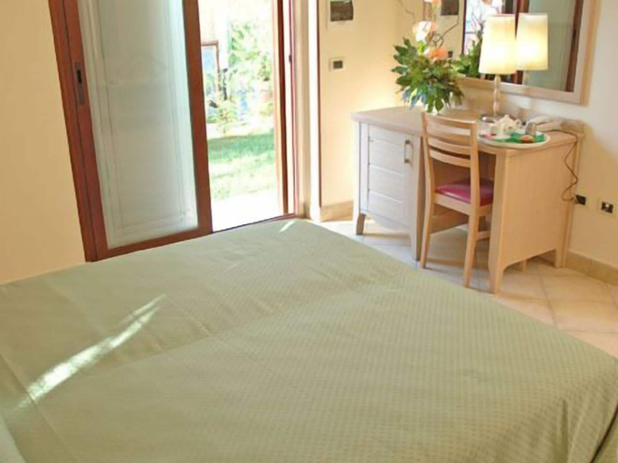 Bedroom 2, Hotel Santa Rosa, Cosenza