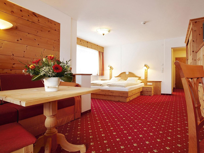 Bedroom 2, Alpengasthof Grüner, Imst