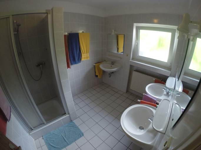 Bathroom 5, Apartmenthaus Somborn, Bochum