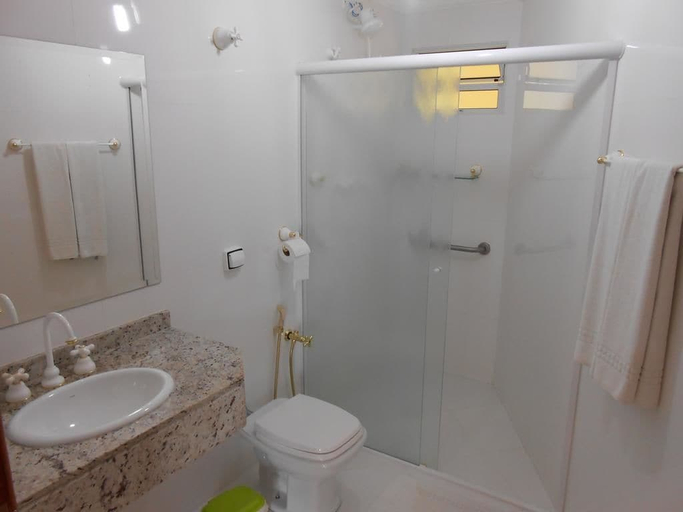 Bathroom 5, Hotel Canto da Riviera, Bertioga