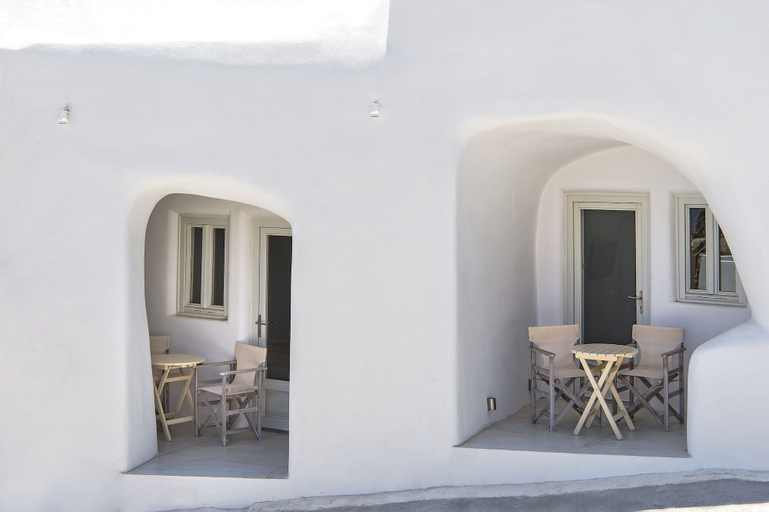 Others 4, Spilies by Thireas, South Aegean