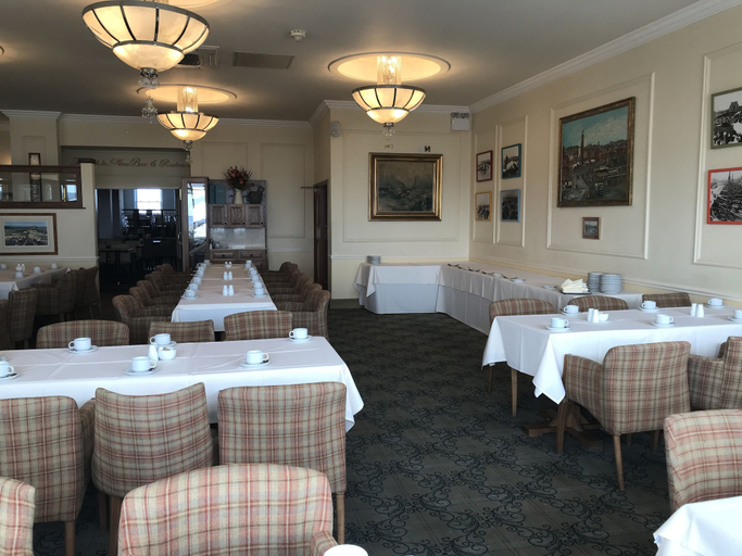 Food & Drinks 5, Pier Hotel, Norfolk