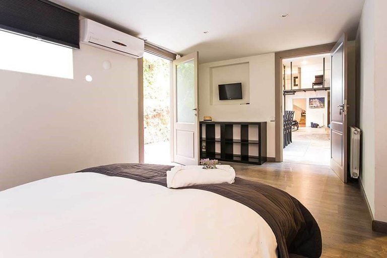 Bedroom 3, 4 Rooms Barcelona, Barcelona