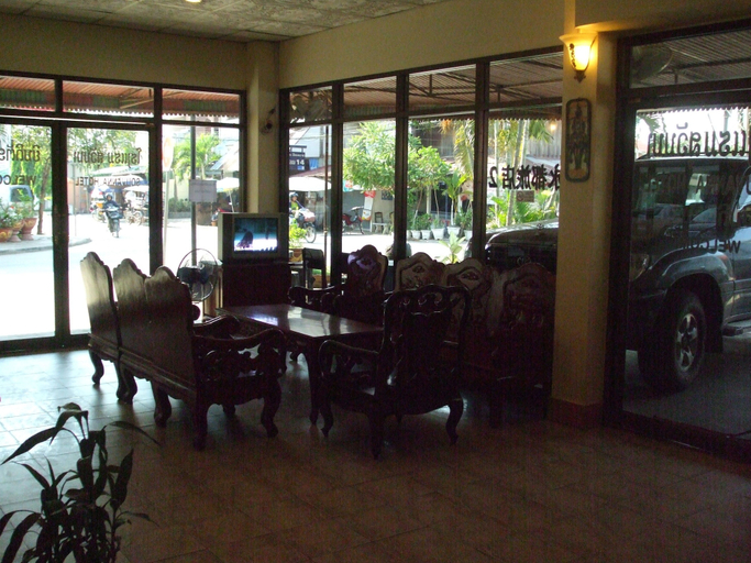 Others 4, Souvanna Hotel 2, Vientiane