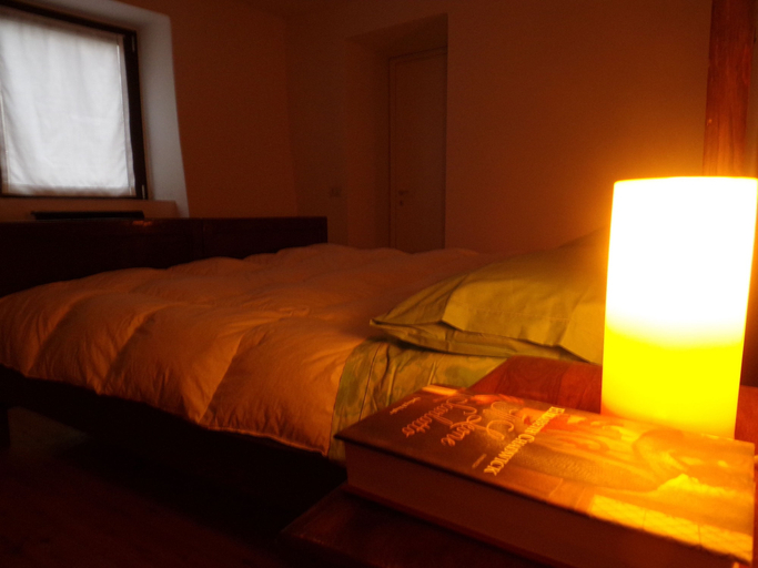 Bedroom 3, B&B Rocca di Bajedo, Lecco