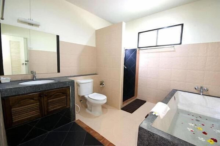 Bathroom 4, Pang Rujee Resort, Muang Nakhon Ratchasima