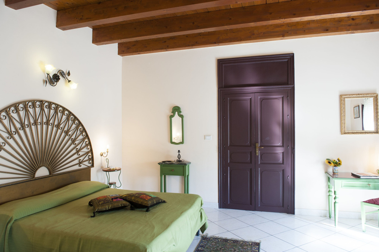 Bedroom 4, Case D'Anna, Trapani