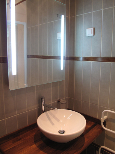 Bathroom 4, Kactus Lodge, Pointe Noire
