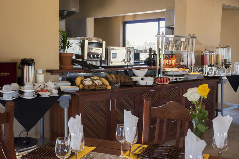 Food & Drinks 5, Callies Game Lodge Safaris, Guinas