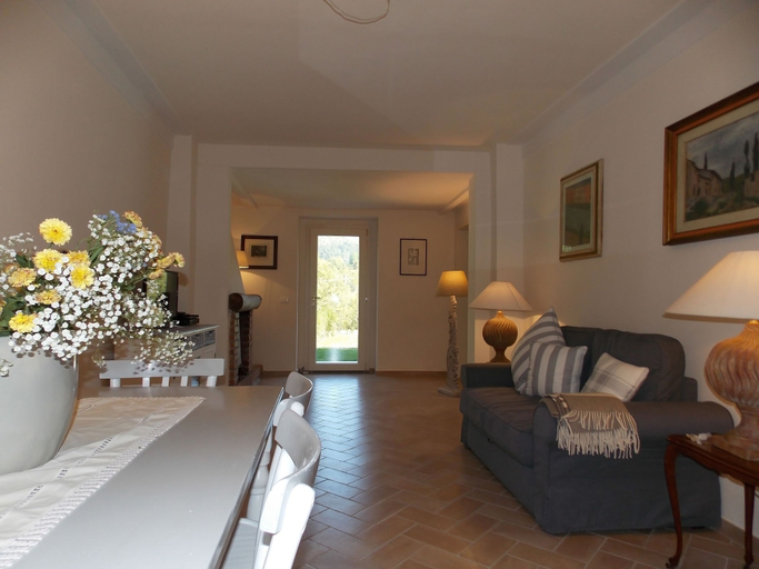 Others 5, Casa Marcoiano, Florence