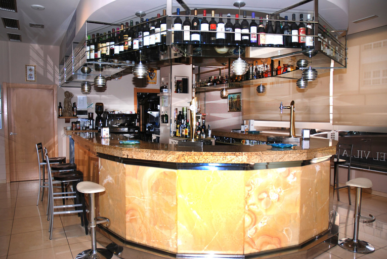 Food & Drinks 4, Hotel Villa de Cacabelos, León