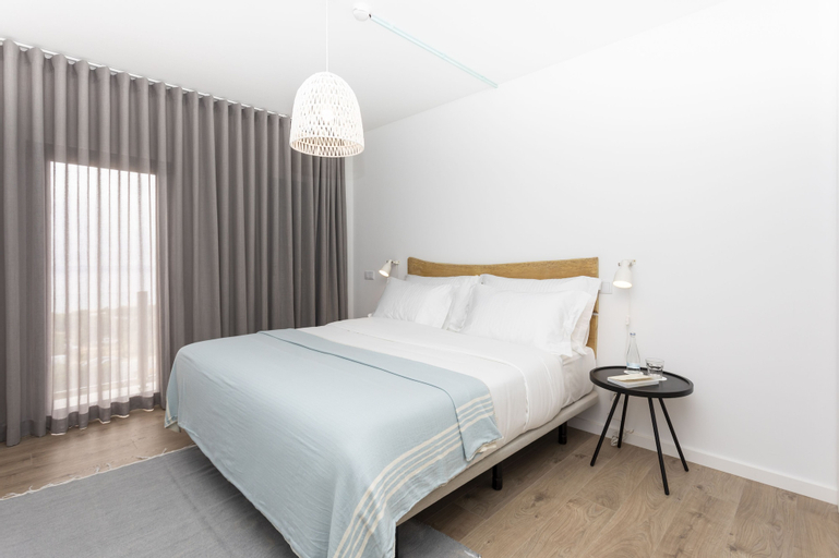 Bedroom 3, You and the sea, Mafra