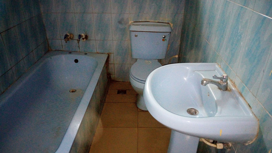 Bathroom 4, Dikord Hotel and Events Centre, Abeokuta South
