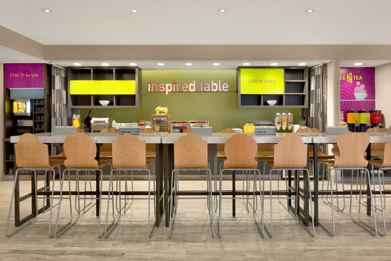 Food & Drinks 5, Home2 Suites by Hilton Hasbrouck Heights, Bergen