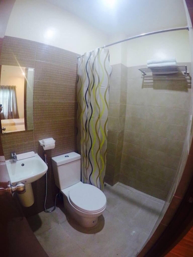 Bathroom, Nathaniel Hotel, Daet