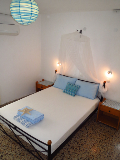 Bedroom 4, Vivian Studios, South Aegean