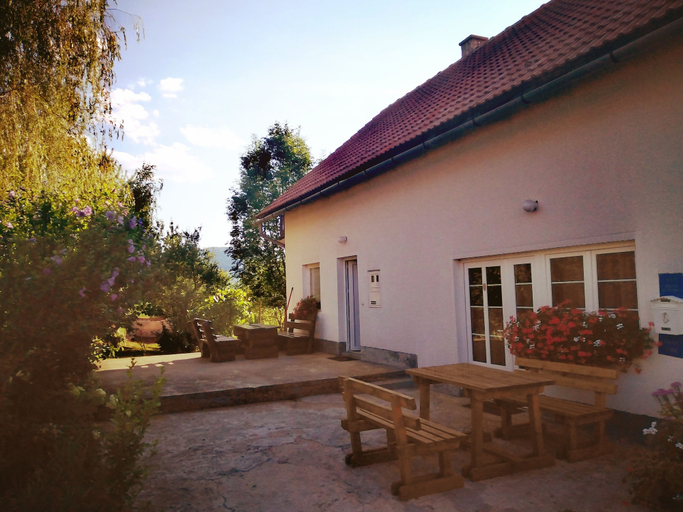 Exterior & Views 2, Guest House First Stop, Rakovica