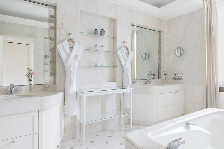 Bathroom 4, Le Bristol Paris - Oetker Hotels, Paris