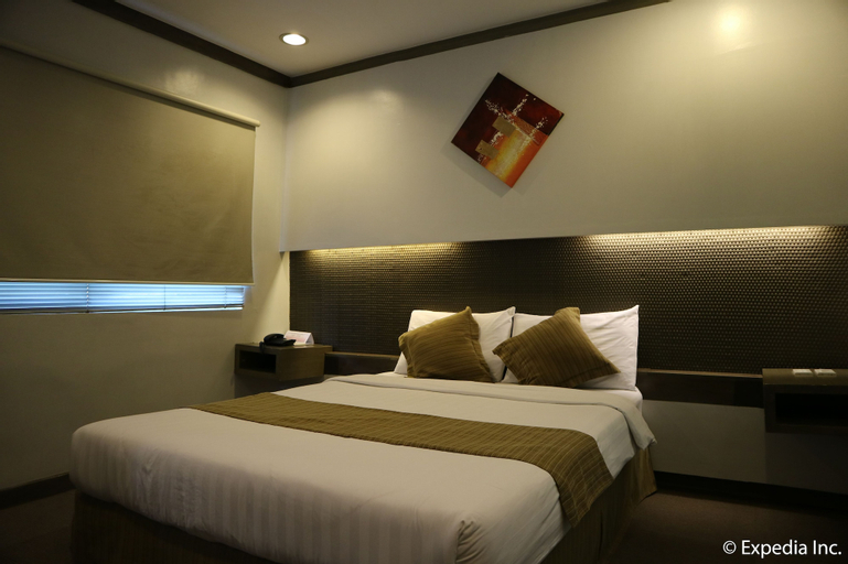 Bedroom 1, Magallanes Square Hotel, Tagaytay City