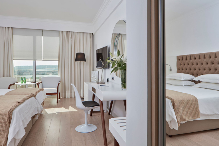 Bedroom 3, Grecian Park Hotel