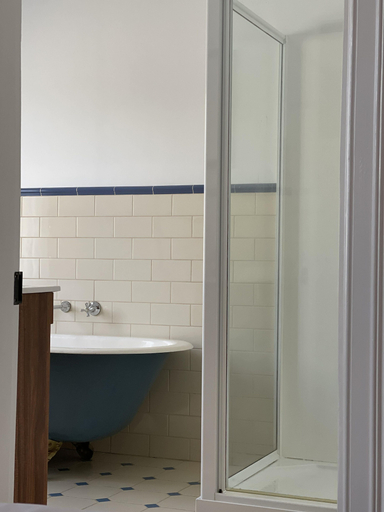 Bathroom 4, Cambridge House, Huon Valley
