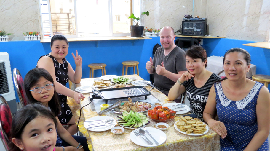 Food & Drinks 3, Ba Dat Homestay Q6, District 6