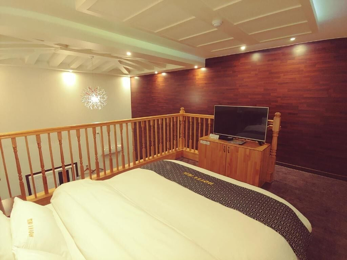 Bedroom 4, Apple Drive-in Motel, Yeoju