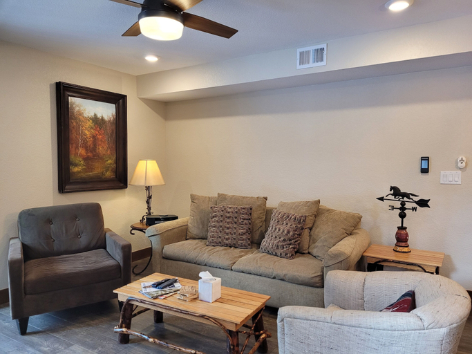 Others 5, Mountainside Condominiums by CRMR, Summit