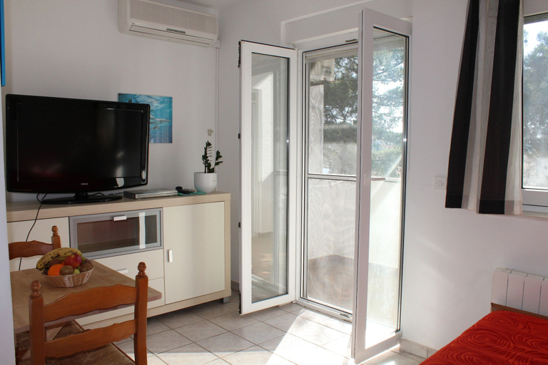 Bedroom 2, Gorgonia Apartments, Sali