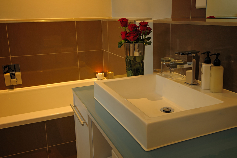 Bathroom 3, Whale Coast All Suite Hotel, Overberg