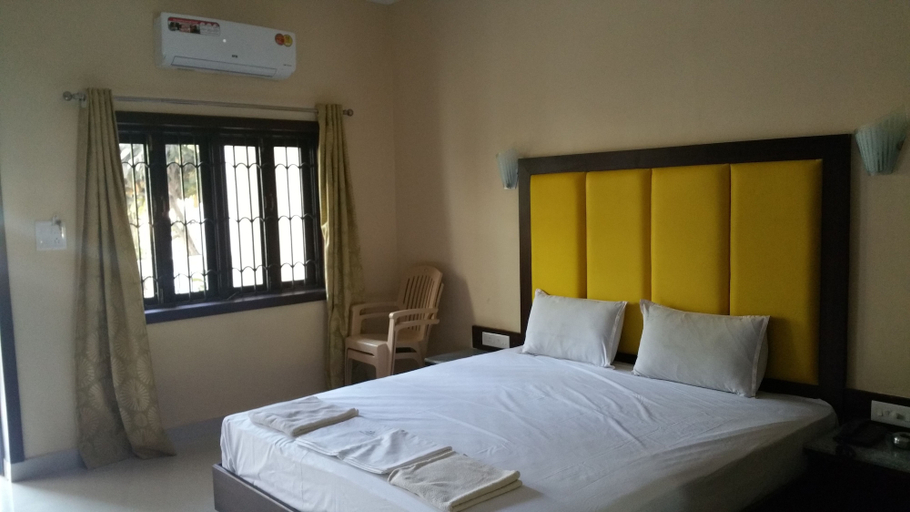 Bedroom 3, Hotel Riverside, North Goa