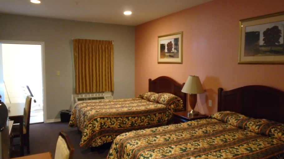Bedroom 4, Town House Motel, Matagorda