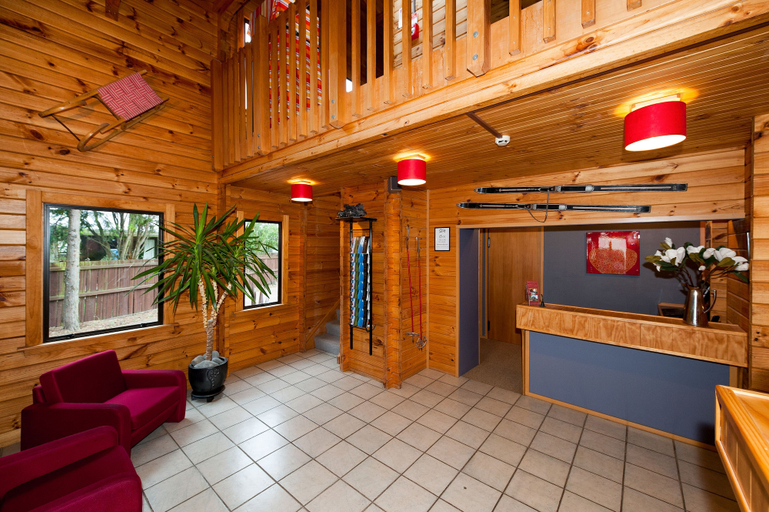 Others 4, Breckenridge Lodge, Ashburton