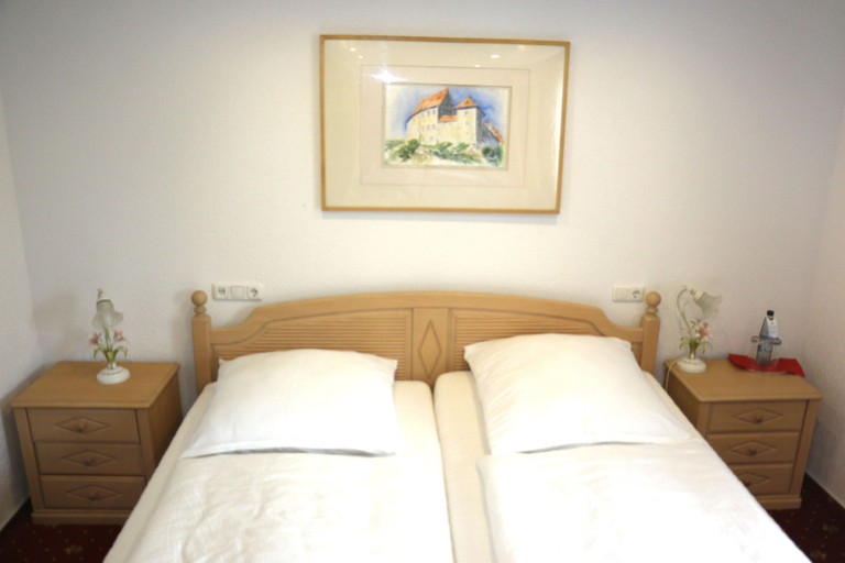 Bedroom 4, Landhotel Rangau Gasthof & Brennerei, Neustadt an der Aisch-Bad Windsheim