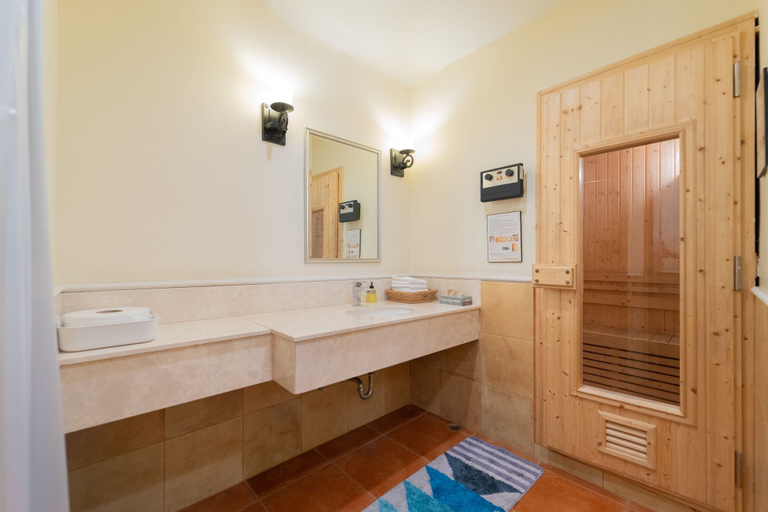 Bathroom 4, Rimkhobfa Urban Resort, Muang Samut Prakan