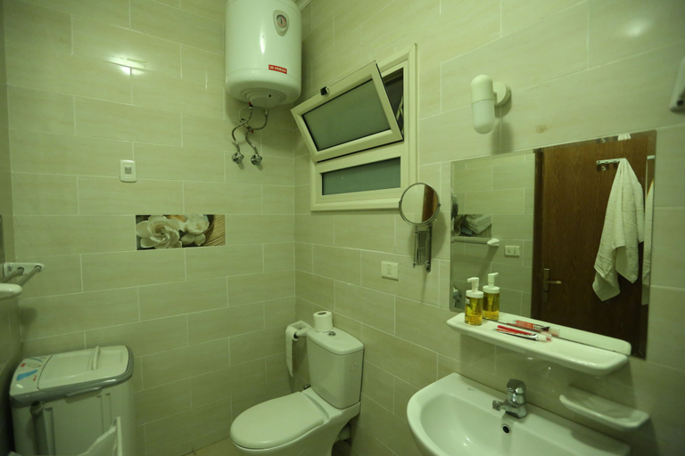 Bathroom 5, Lilly apartments, Al-Ghurdaqah