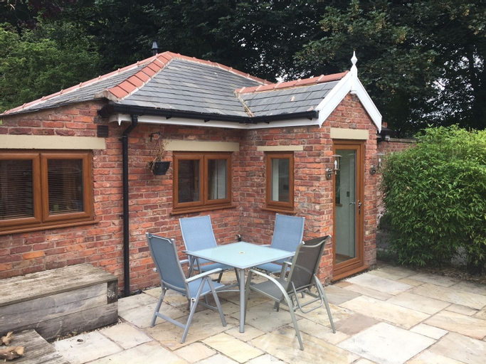The Old Vicarage Lodge, Bury