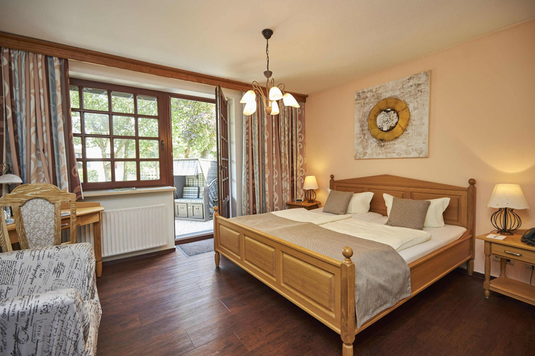 Bedroom 3, Flair Hotel Neeth, Plön