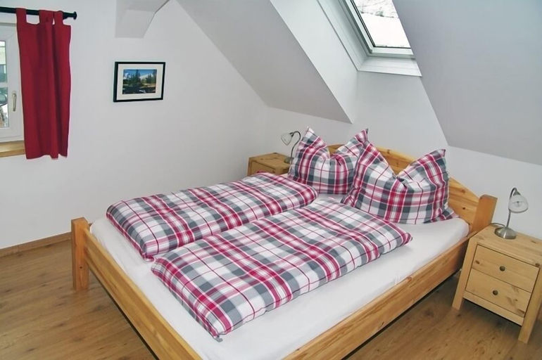 Bedroom 2, Haus Auszeit, Zell am See