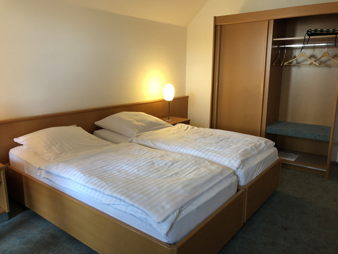 Bedroom 3, Landgasthaus Fischer, Schaumburg