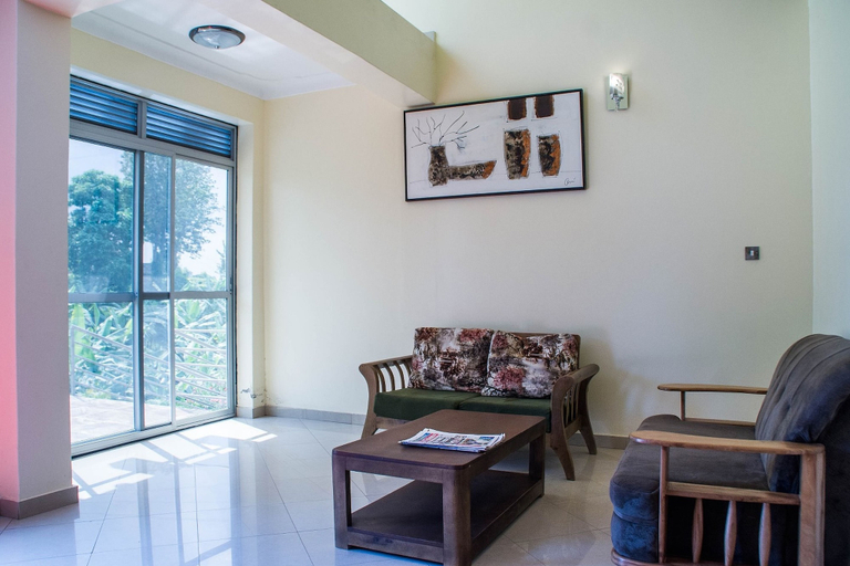 Others 5, Premier Motel, Igara